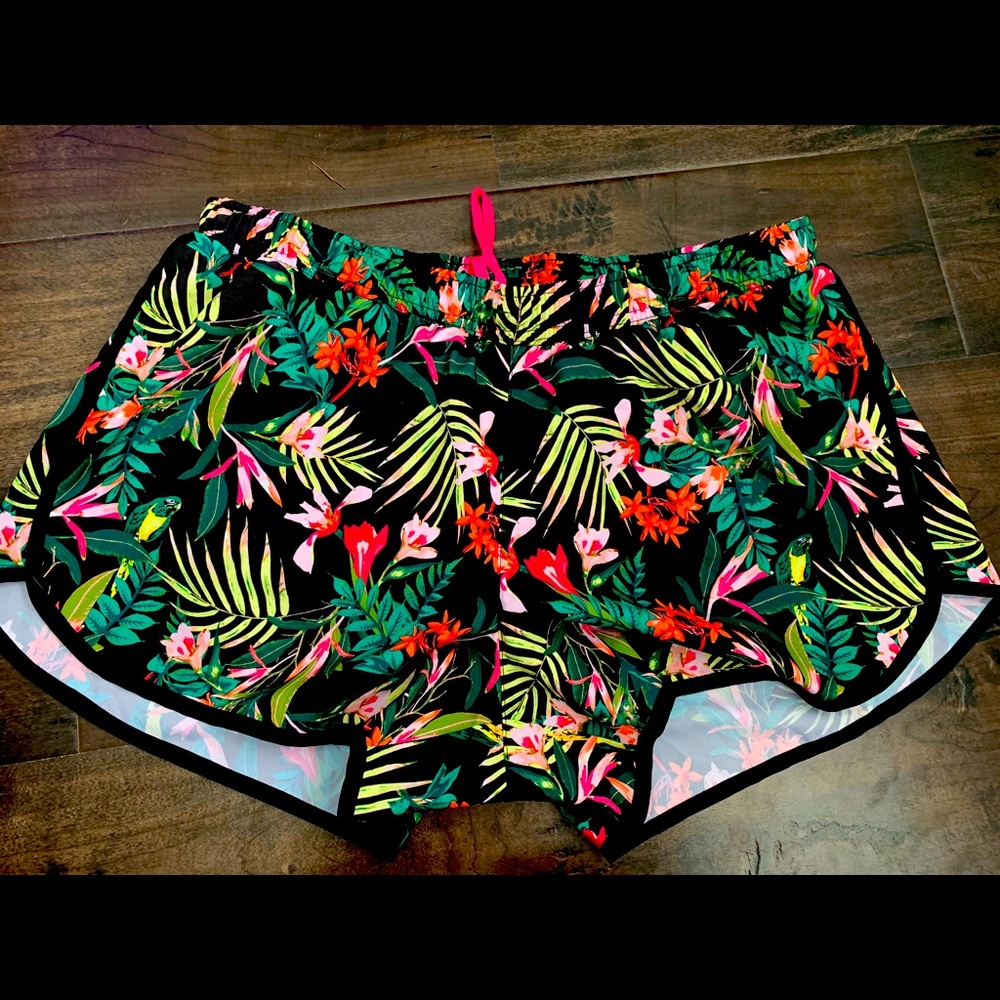 Athletic shorts